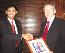 MCYS Permanent Secretary Niam Chiang Meng with Dr Jeff Harmer.